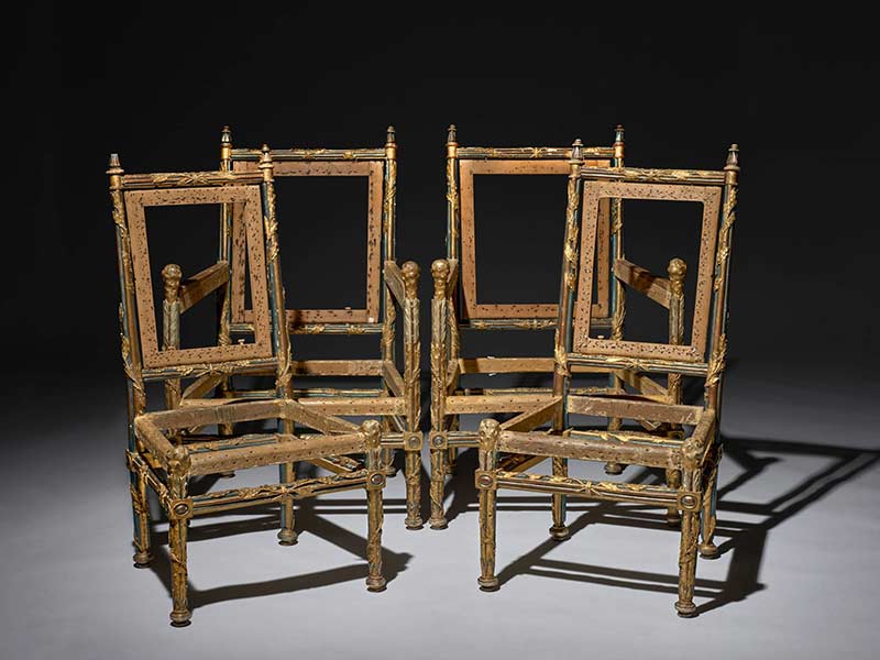 Quatre chaises ayant appartenu au Comte d'Artois